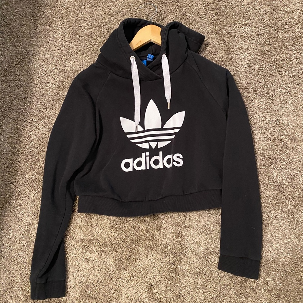 Crop top Adidas sweatshirt